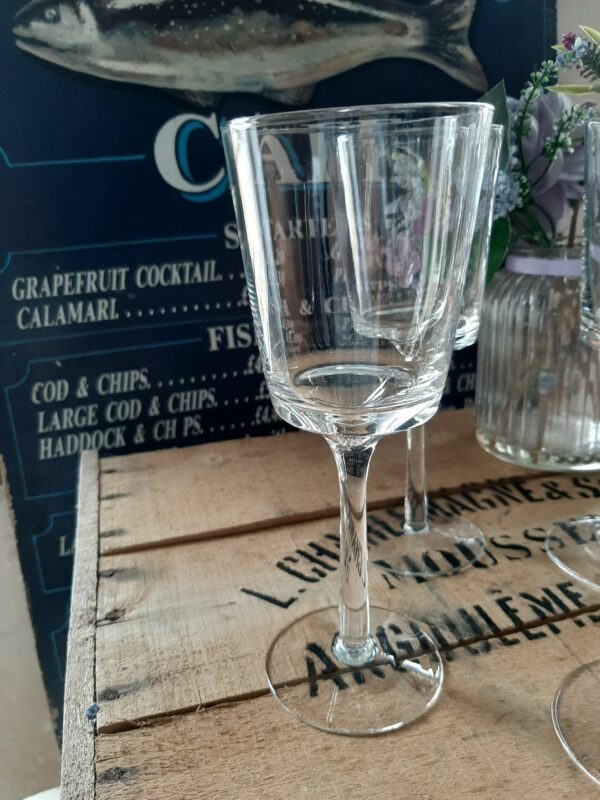 Lots de 4 verres modernes