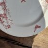 Ensemble d'assiettes décor rouge Terre de Fer manufacture belge de Nimy – Image 4