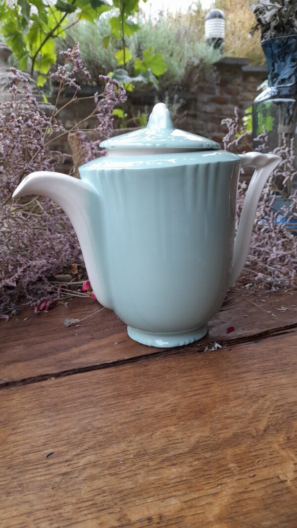 Cafetière au ton pastel