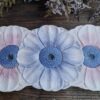 Plat en forme de 3 fleurs en faïence – Image 2