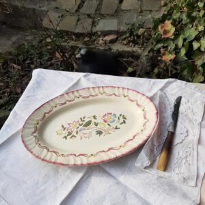 Plat en faïence longwy