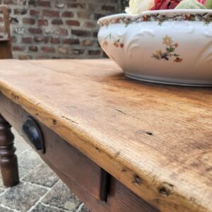 Table basse ancienne en chêne