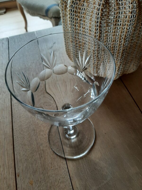 Verres anciens ciselés – Image 2