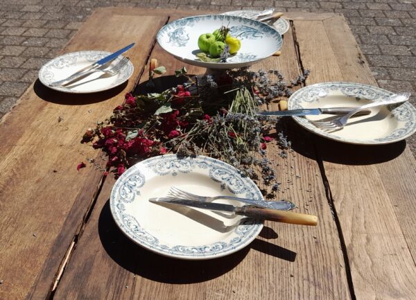Assiette creuse Terre de fer "Au Planteur de Caiffa "modèle Guirlande – Image 2