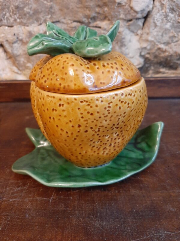 Pot à confiture en barbotine