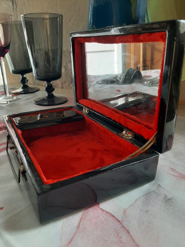 Boite noire avec incrustration de nacre – Image 2