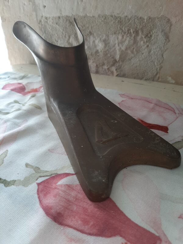 Tire bottes en laiton