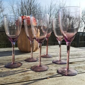 Verres à vin colorés