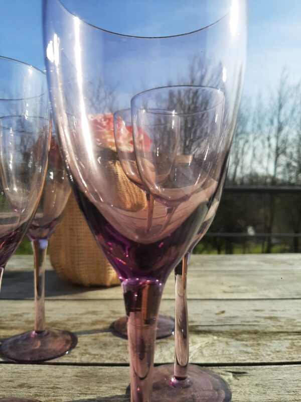 Verres à vin colorés – Image 3